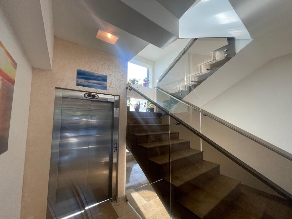 מאמאיה Sophia Lake View Suite מראה חיצוני תמונה