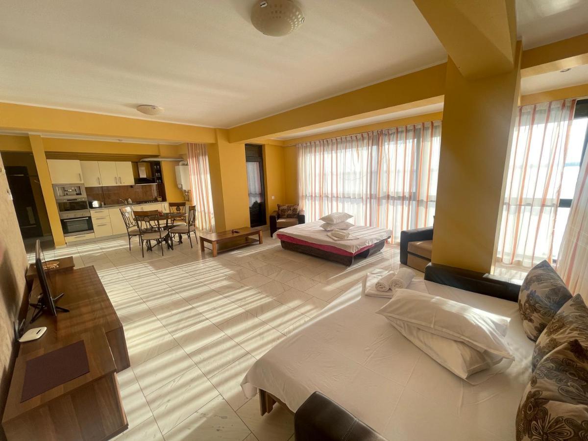 מאמאיה Sophia Lake View Suite מראה חיצוני תמונה