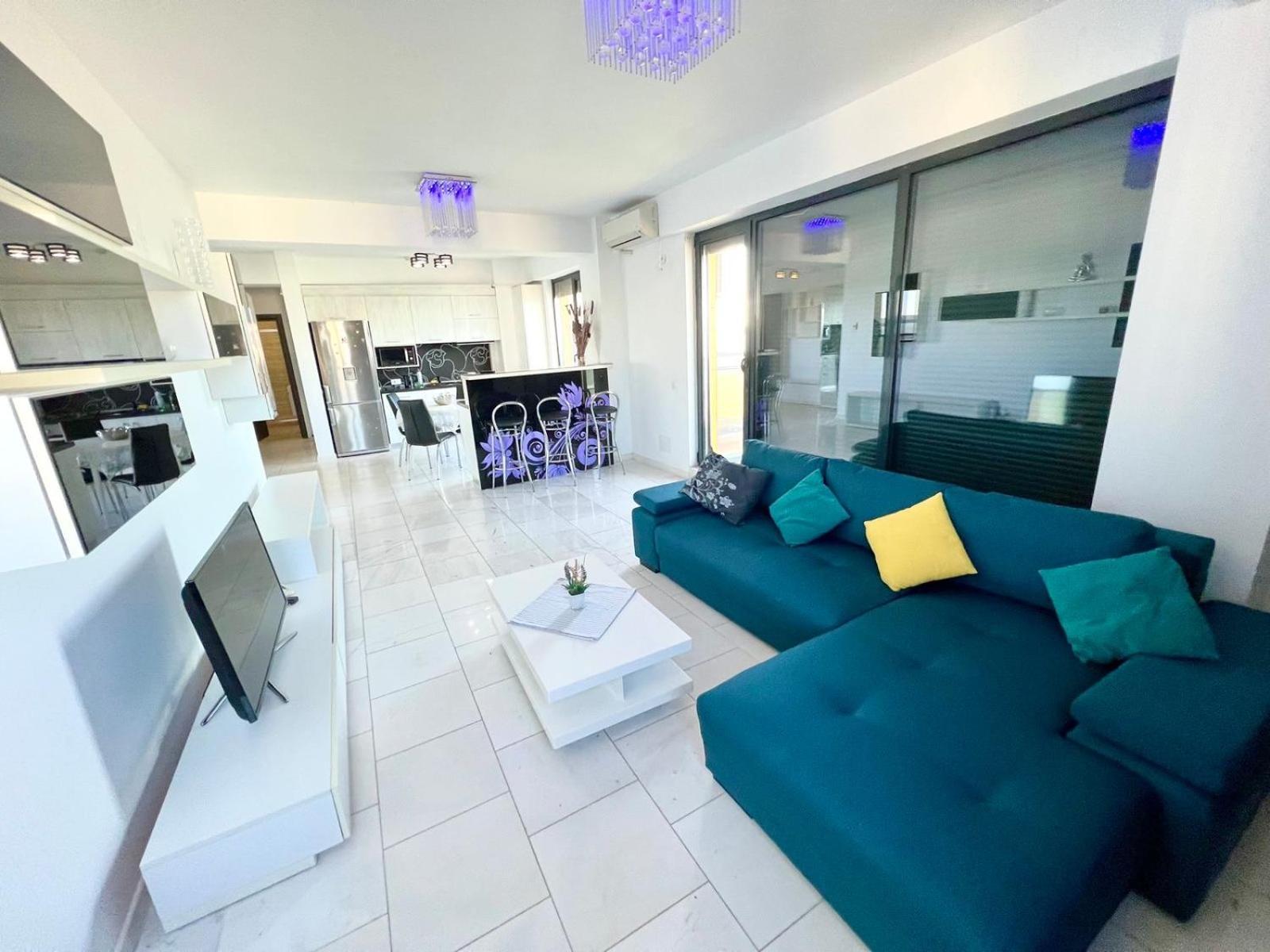 מאמאיה Sophia Lake View Suite מראה חיצוני תמונה